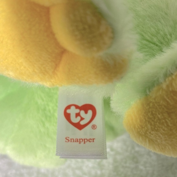 Ty Beanie Bellies Green and Yellow Snapper Plush Frog Toy Stuffed Animal - Picture 8 of 12